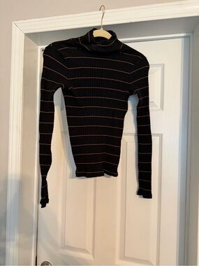 Vince Black Ribbed Turtleneck with Thin Brown Stripes